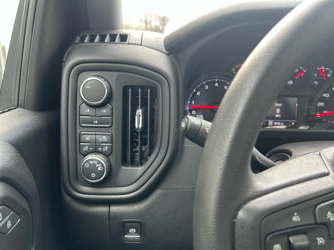 Chevrolet Silverado 2500HD Work Truck 4WD 2025