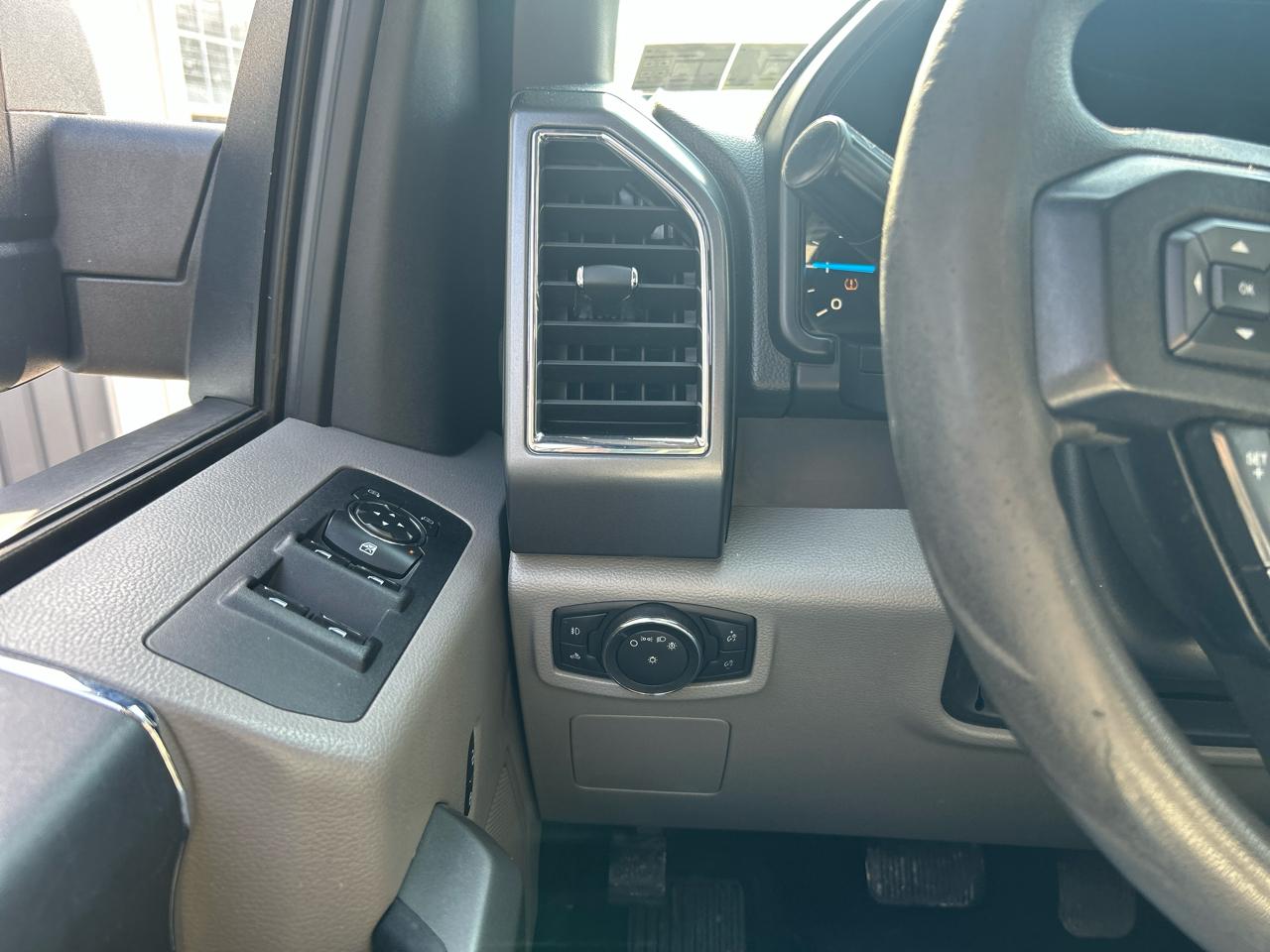 Ford F-150 Lariat SuperCrew 5.5-ft. Bed 4WD 2016