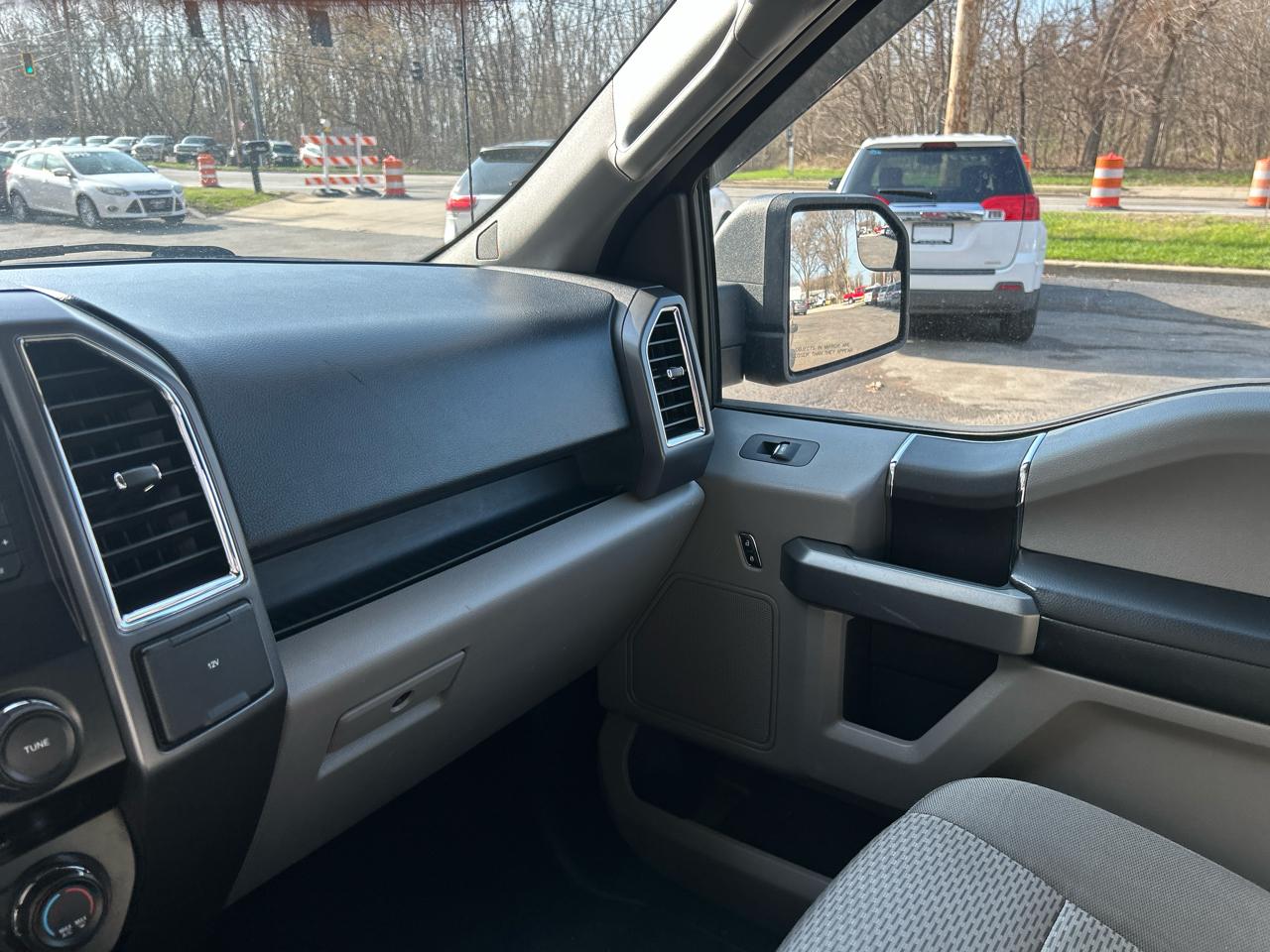 Ford F-150 Lariat SuperCrew 5.5-ft. Bed 4WD 2016