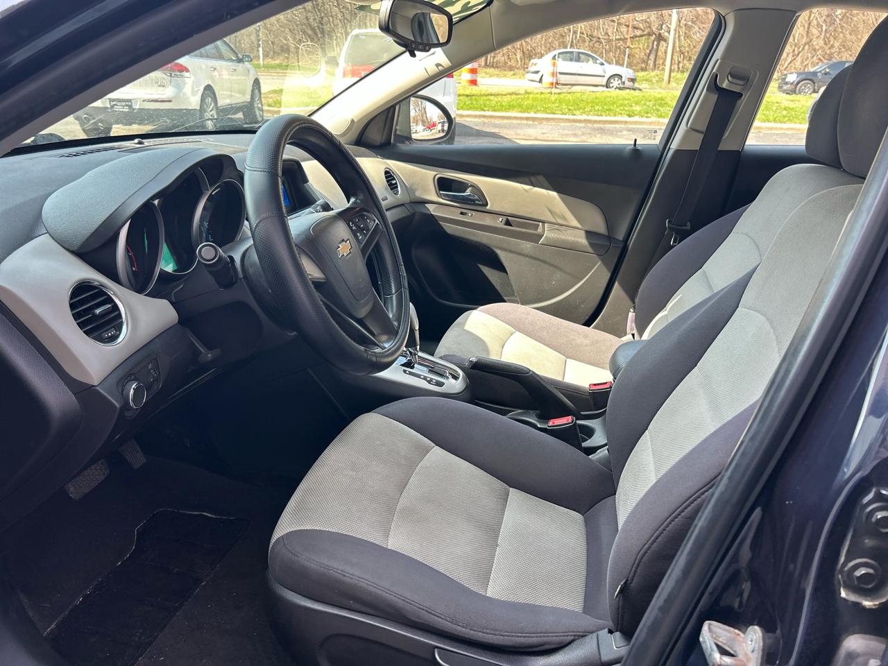 Chevrolet Cruze LS Auto 2015