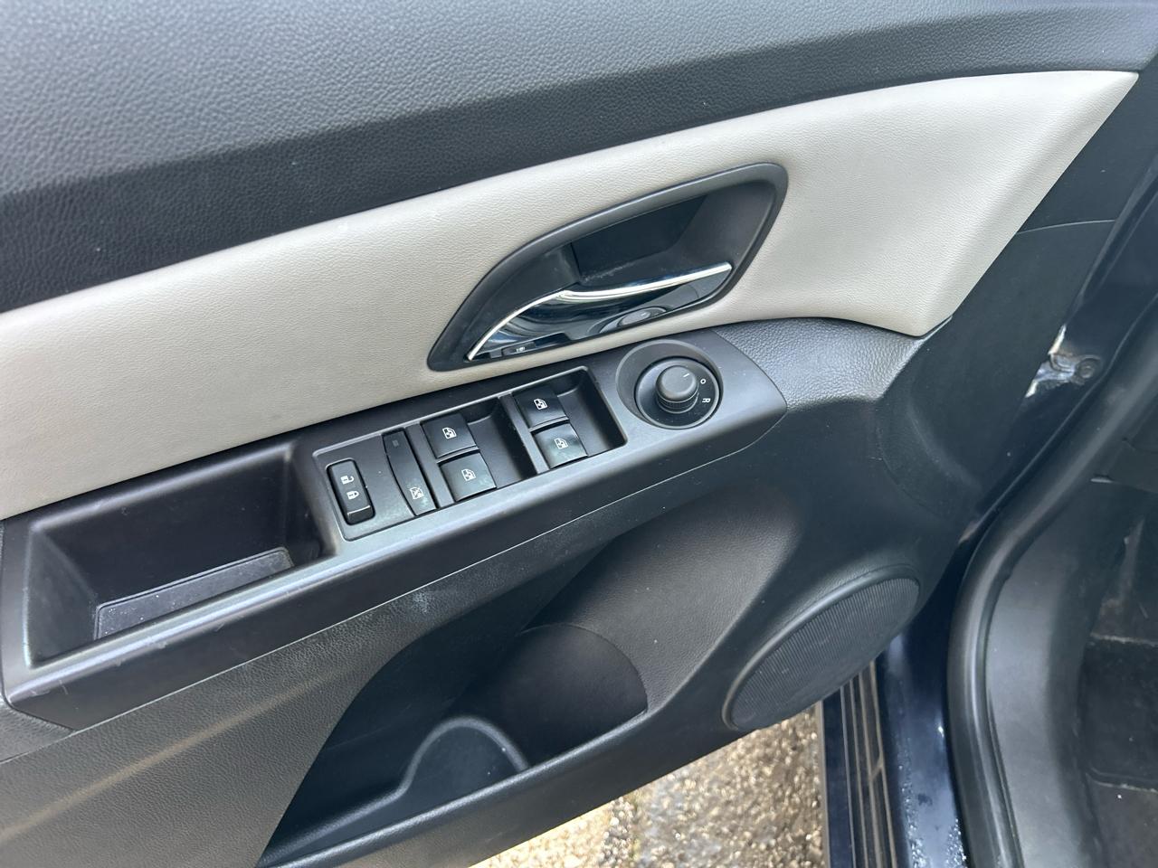 Chevrolet Cruze LS Auto 2015