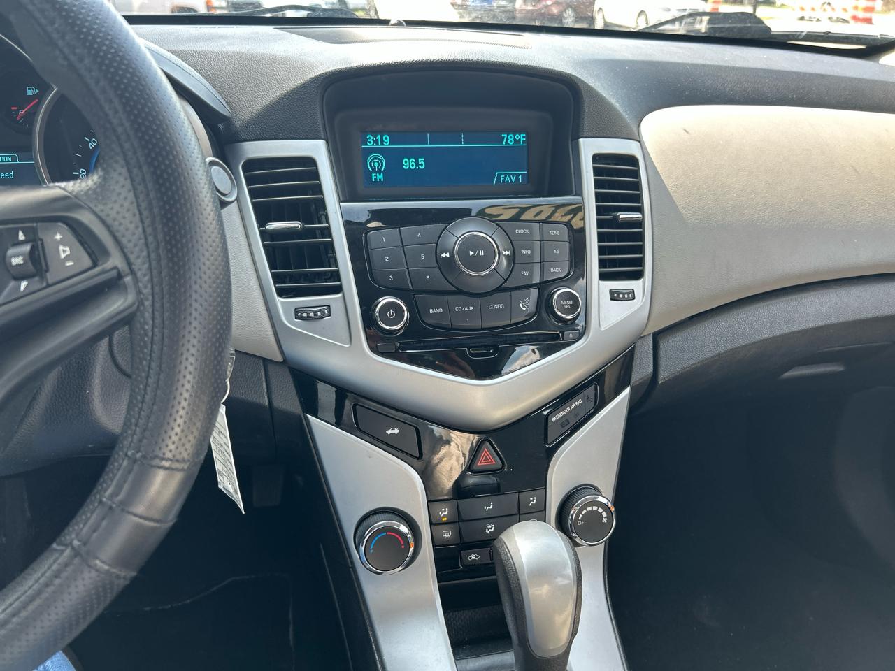 Chevrolet Cruze LS Auto 2015