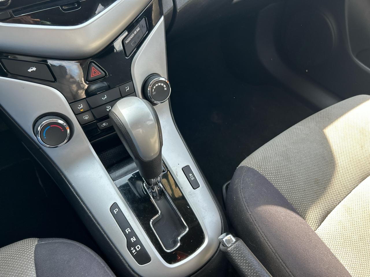 Chevrolet Cruze LS Auto 2015