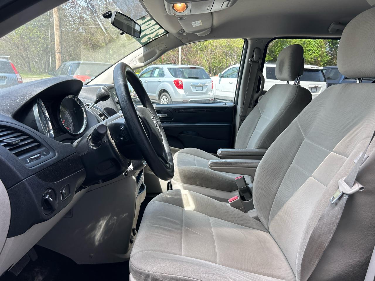 Dodge Grand Caravan SE 2013