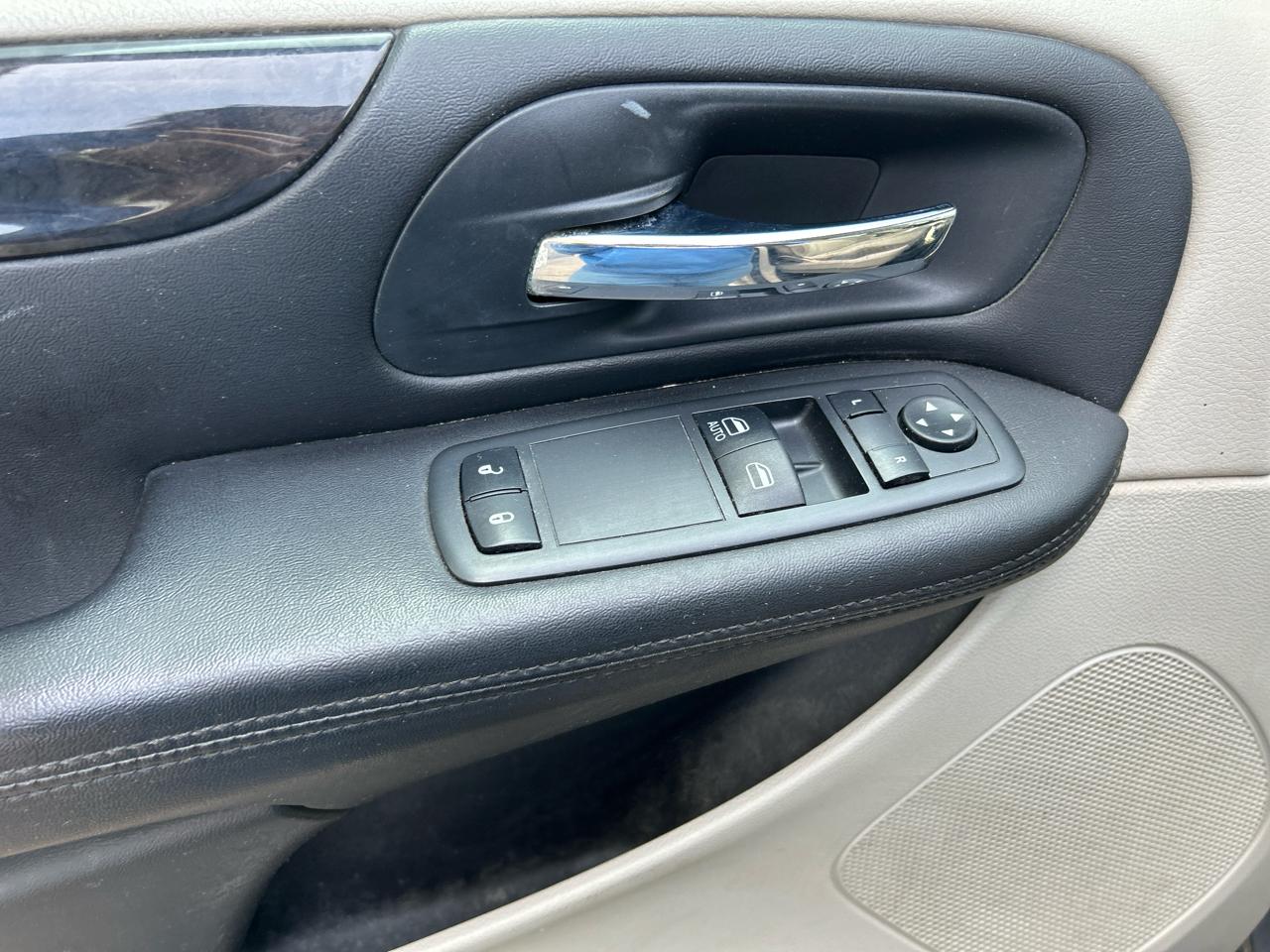 Dodge Grand Caravan SE 2013