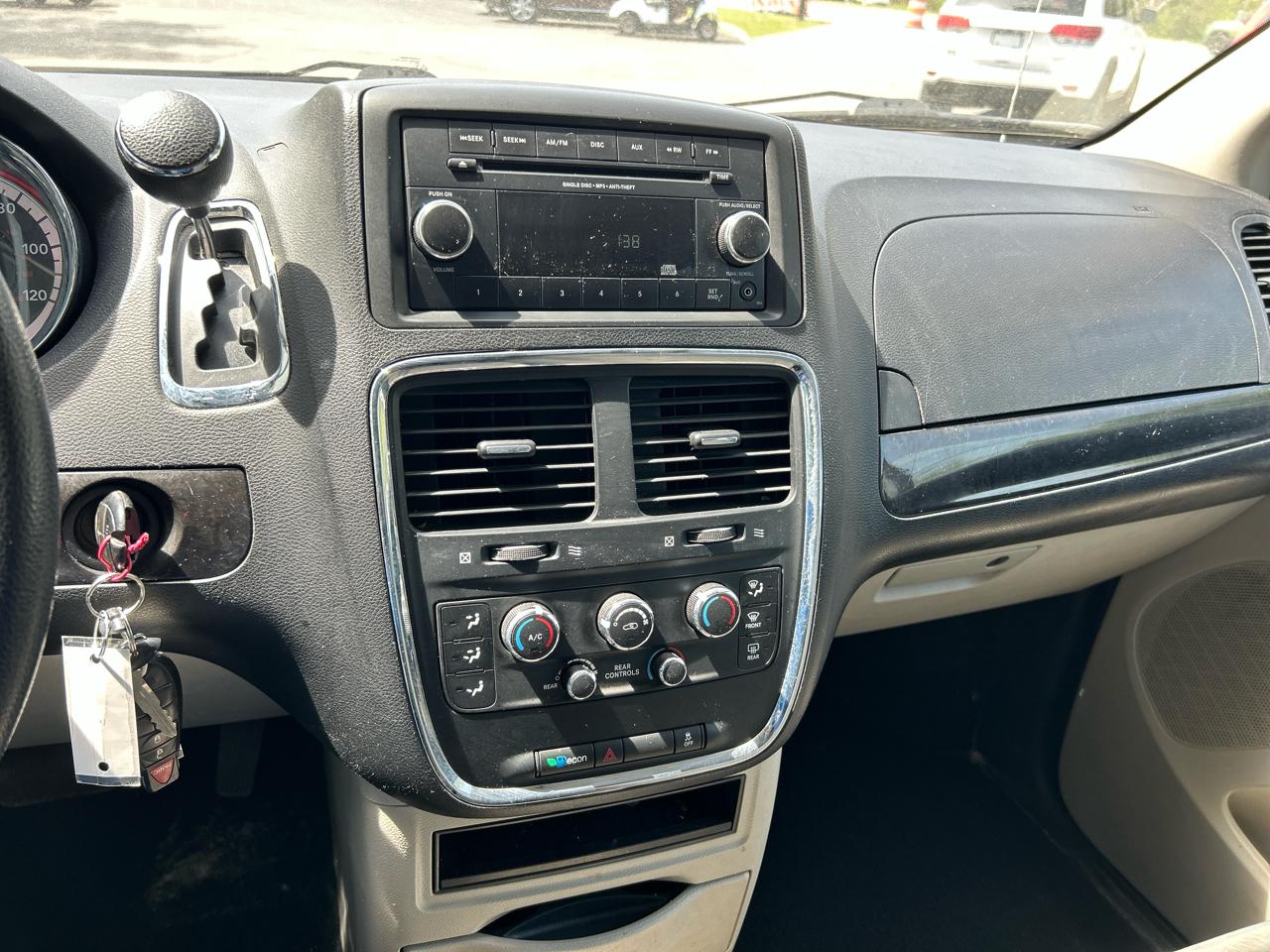 Dodge Grand Caravan SE 2013