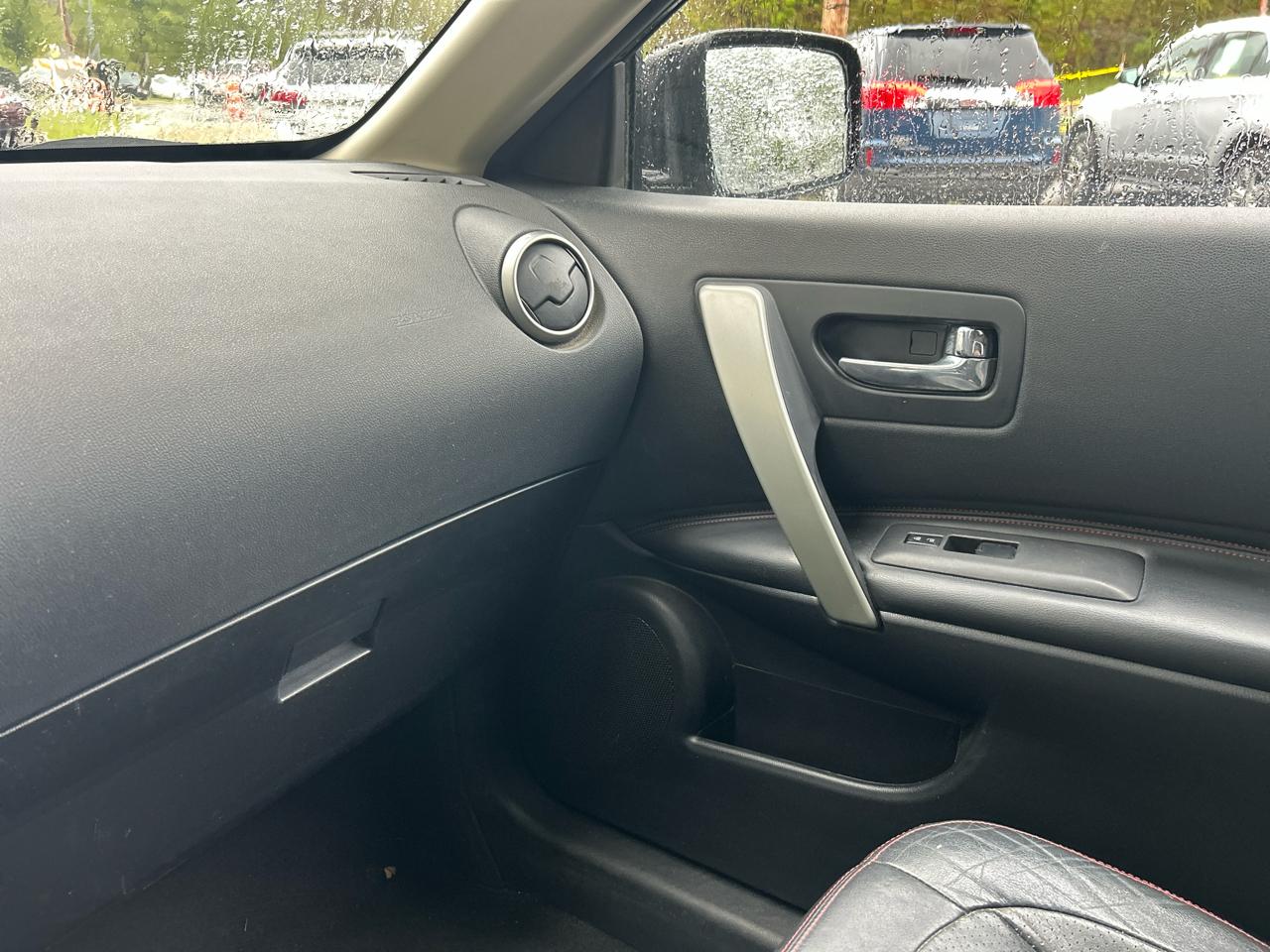 Nissan Rogue S AWD 2012