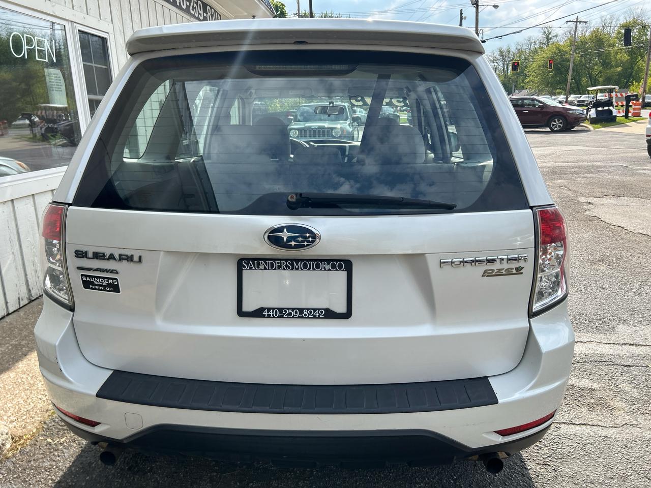 Subaru Forester 2.5X 2010