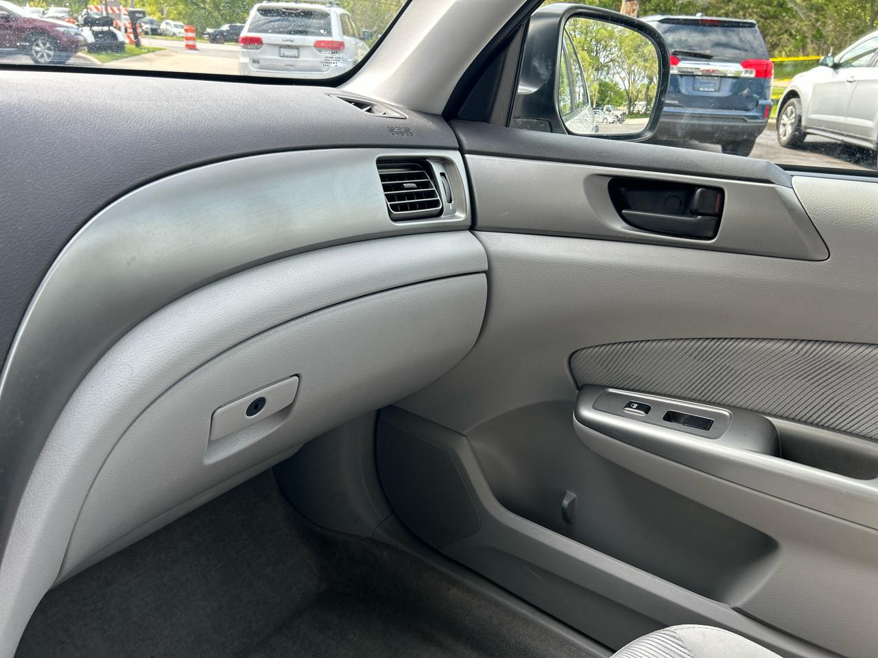 Subaru Forester 2.5X 2010
