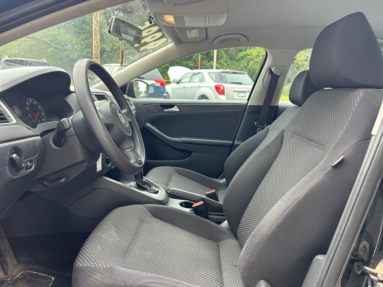 Volkswagen Jetta S 2014
