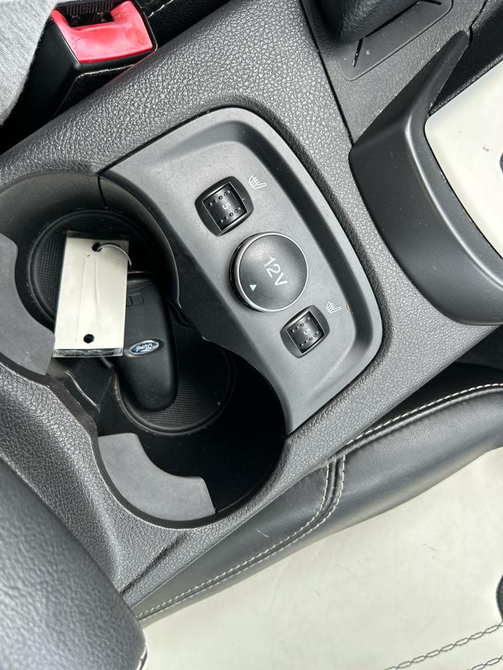 Ford Focus Titanium Hatch 2013