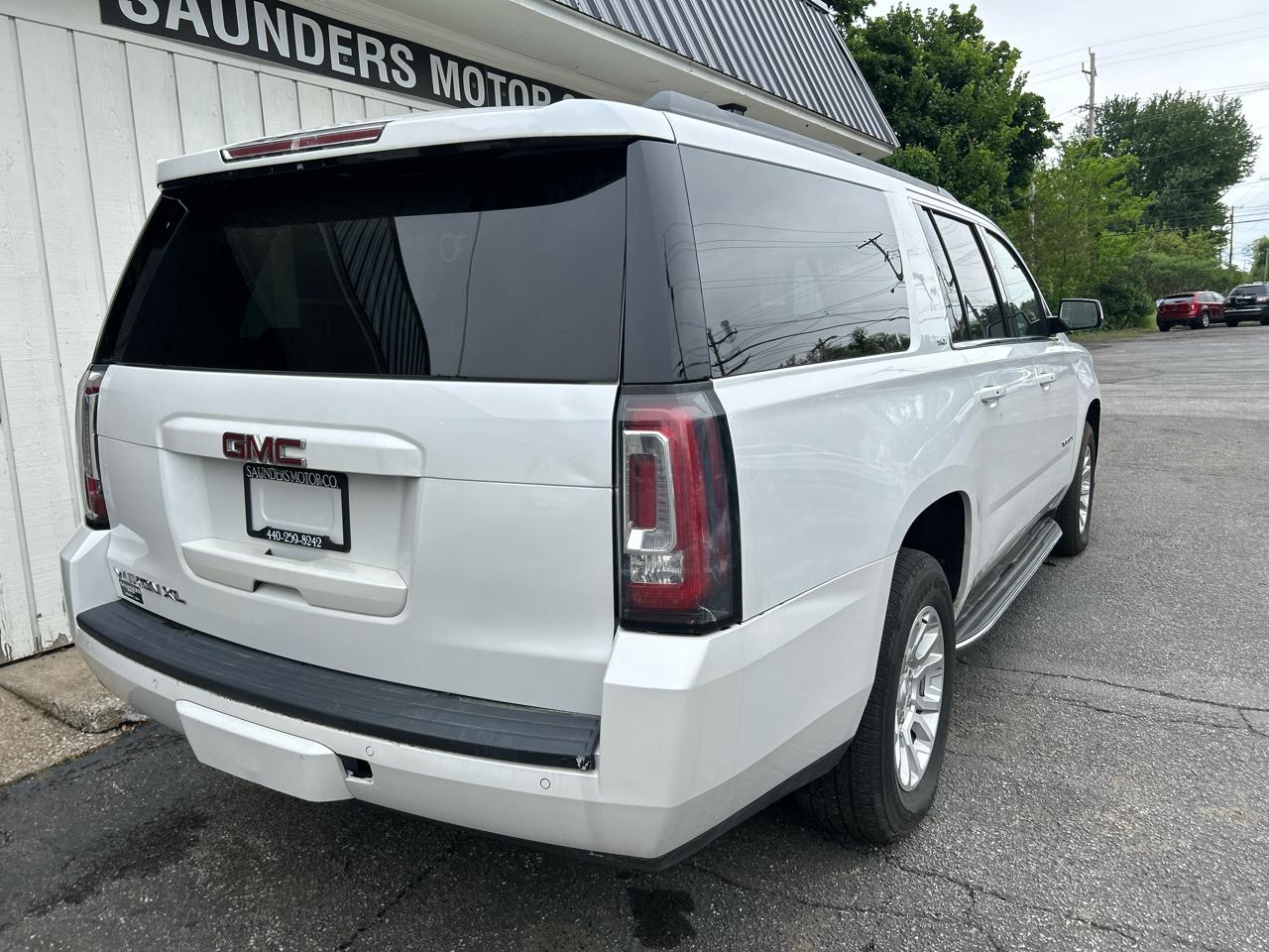 GMC Yukon XL SLT 4WD 2017
