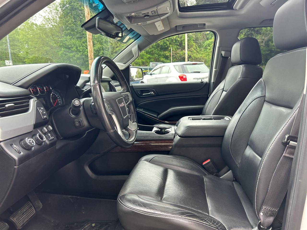 GMC Yukon XL SLT 4WD 2017