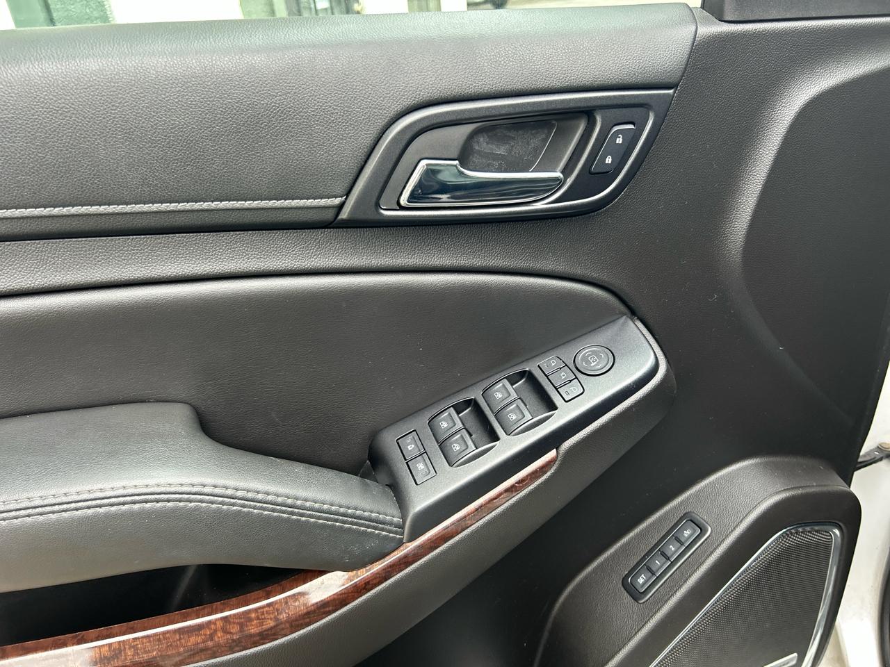 GMC Yukon XL SLT 4WD 2017