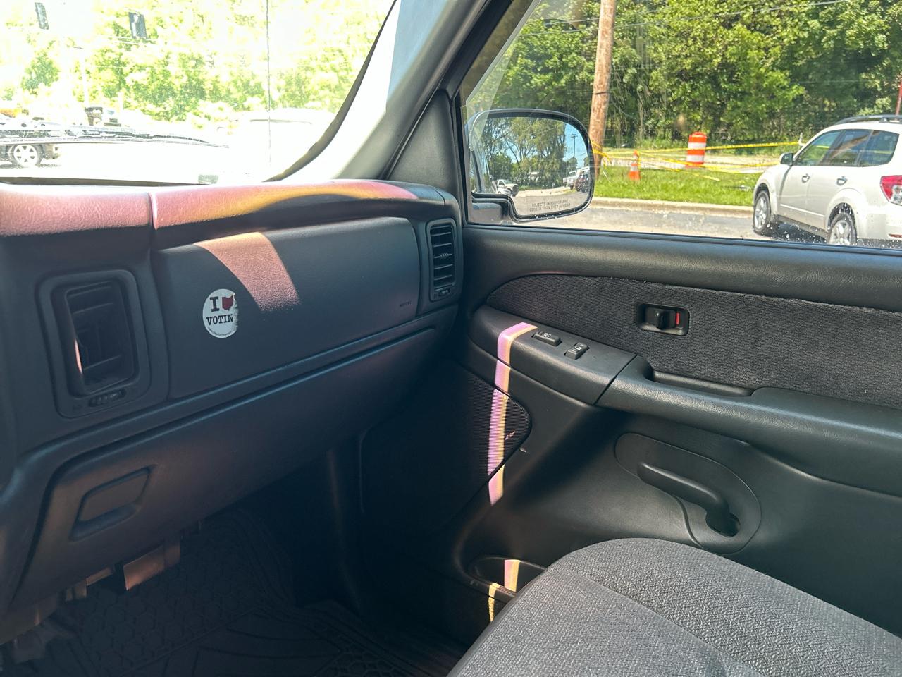 GMC Sierra 2500 SL Ext. Cab Short Bed 4WD 1999