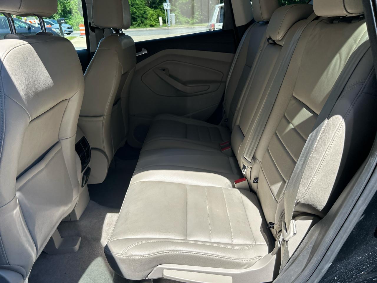 Ford Escape Titanium 4WD 2016