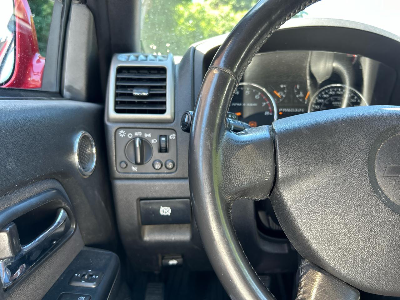 Chevrolet Colorado 2LT Crew Cab 4WD 2012