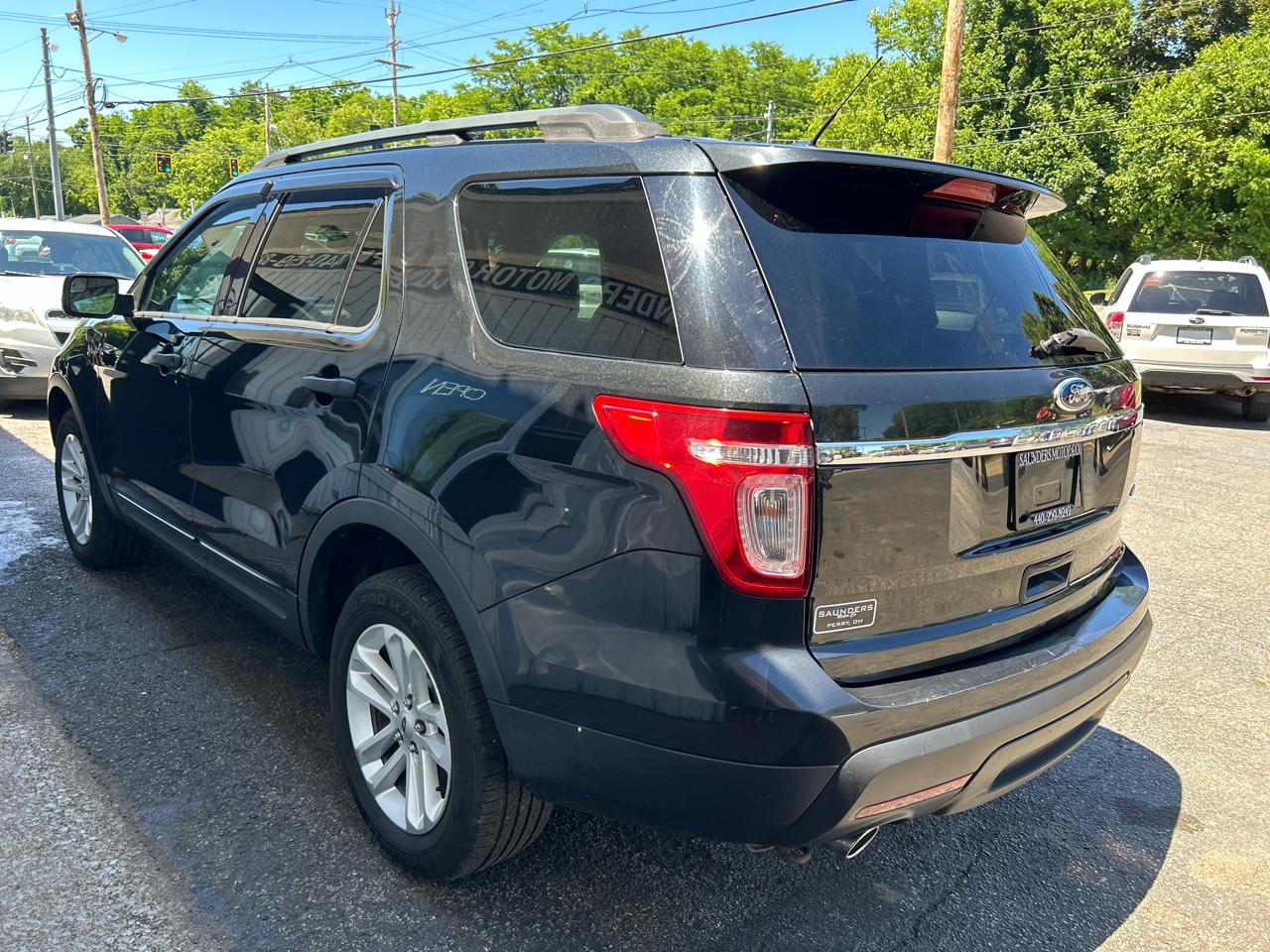 Ford Explorer Base 4WD 2015