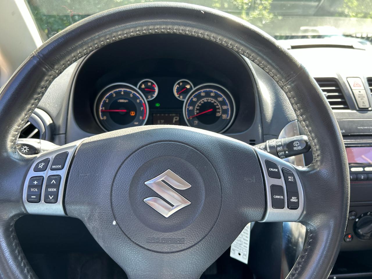 Suzuki SX4 Crossover Base AWD 2011