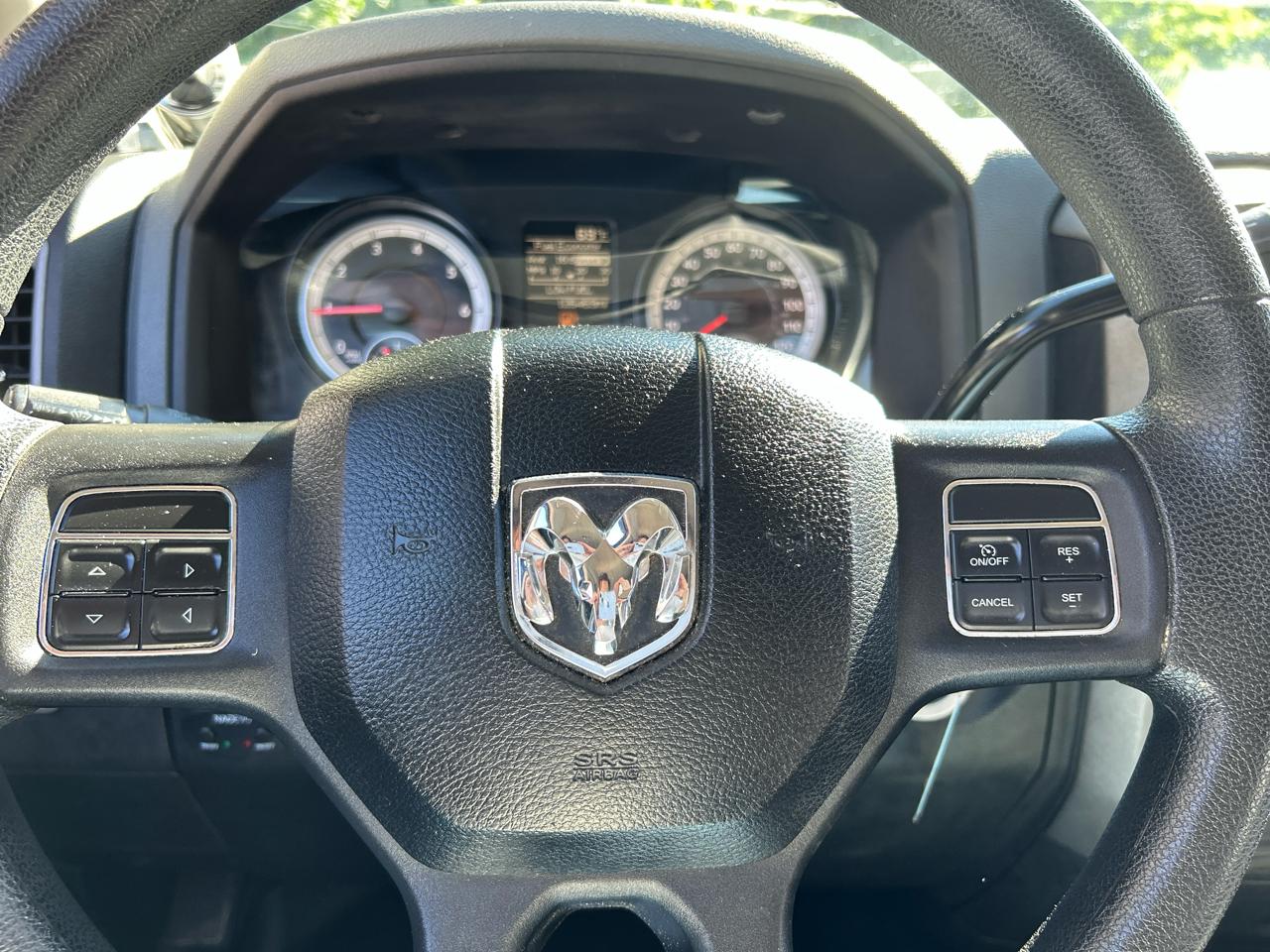 RAM 1500 Tradesman Quad Cab 4WD 2014