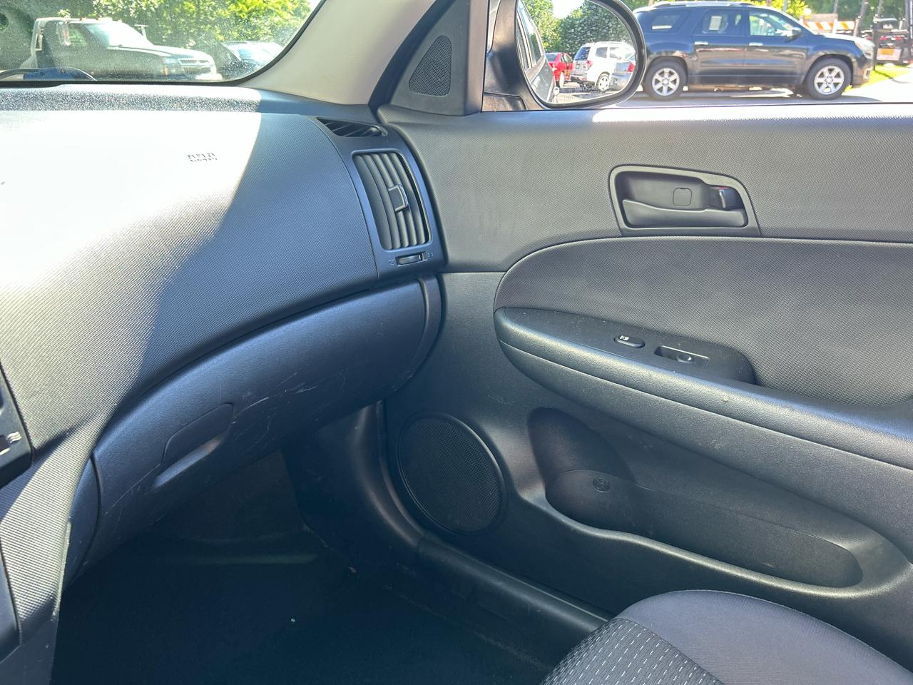 Hyundai Elantra Touring SE Manual 2010