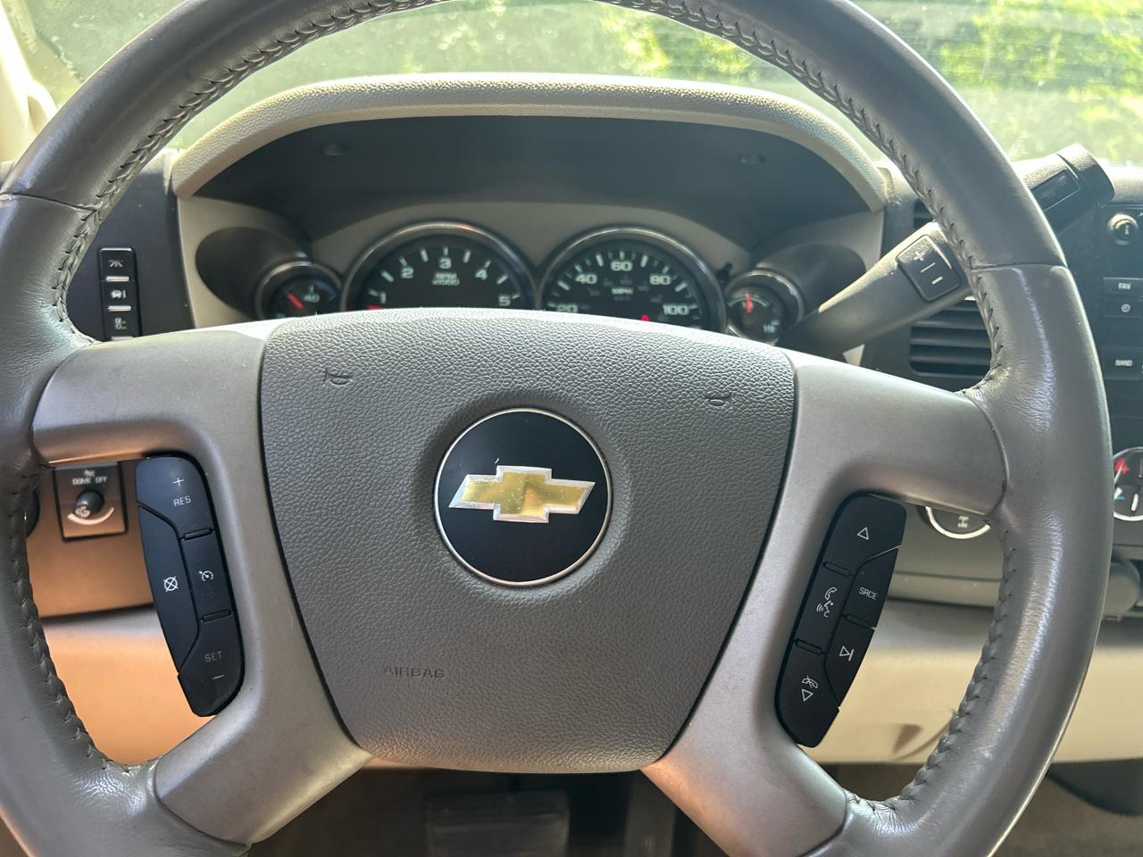 Chevrolet Silverado 1500 LT Crew Cab 4WD 2012
