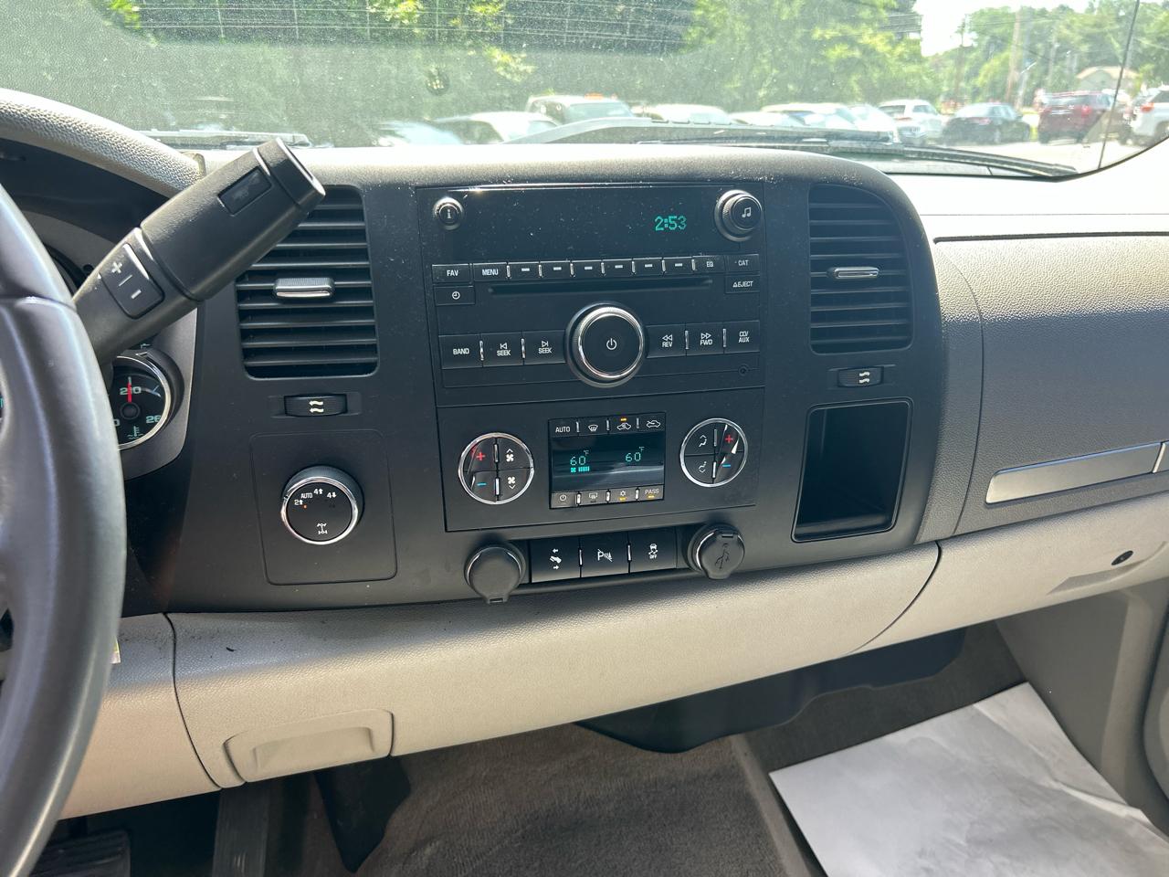 Chevrolet Silverado 1500 LT Crew Cab 4WD 2012