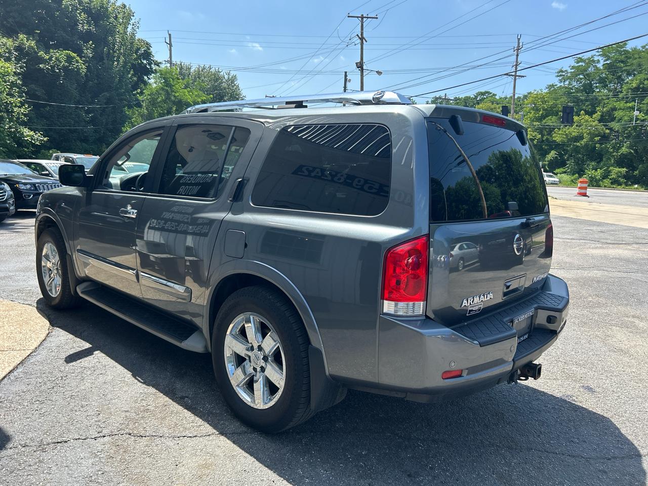 Nissan Armada Platinum 4WD 2014
