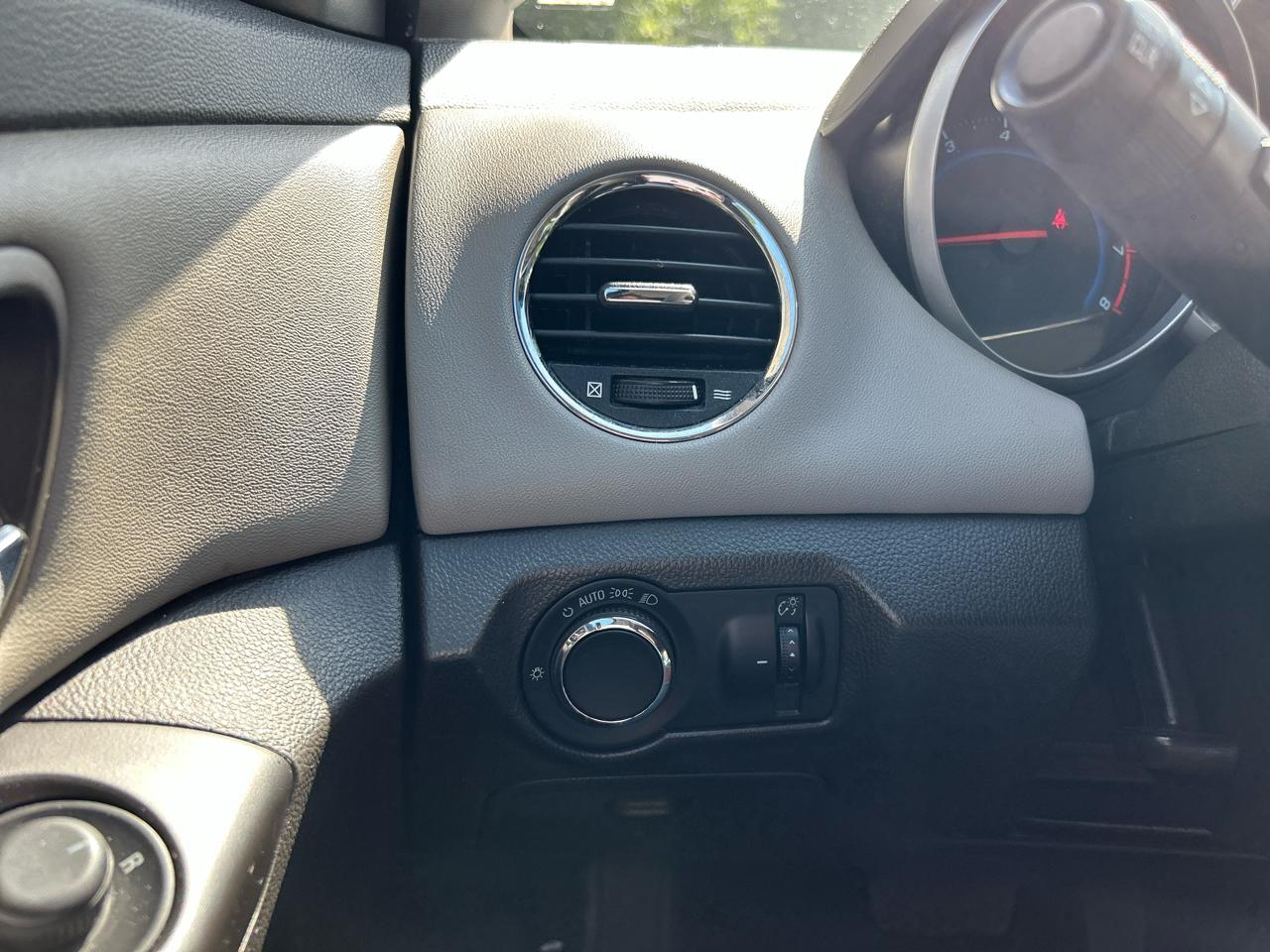 Chevrolet Cruze 2LS 2012