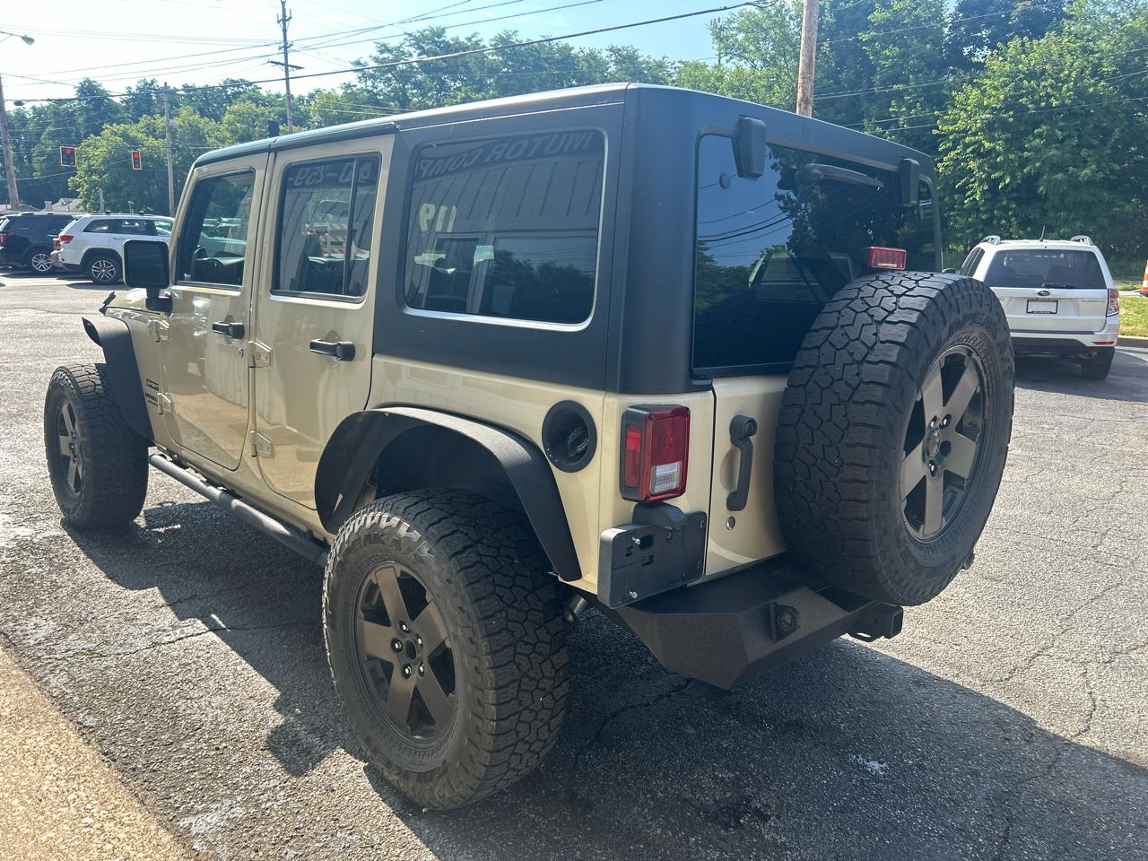 Jeep Wrangler Unlimited Sport 4WD 2011