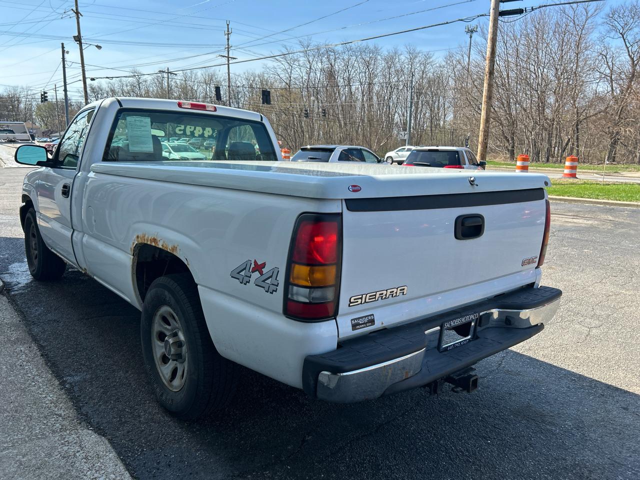 GMC Sierra 1500 Work Truck Long Bed 4WD 2005