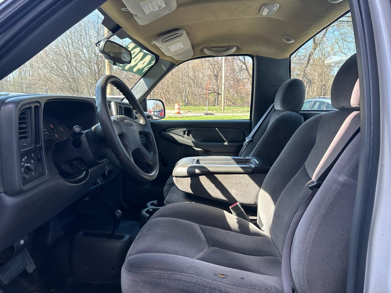 GMC Sierra 1500 Work Truck Long Bed 4WD 2005