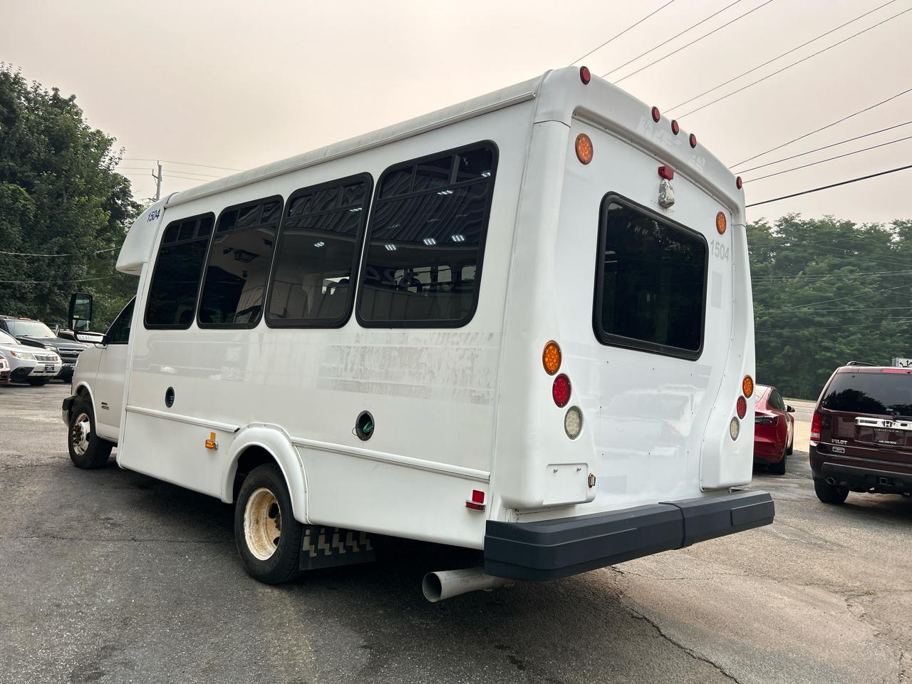 Chevrolet Express G4500 159" 2015