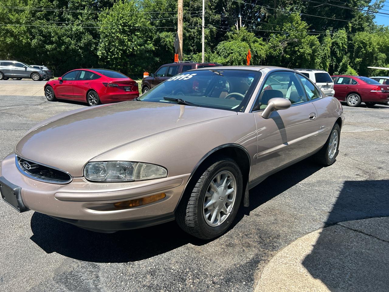 Buick Riviera Coupe 1995