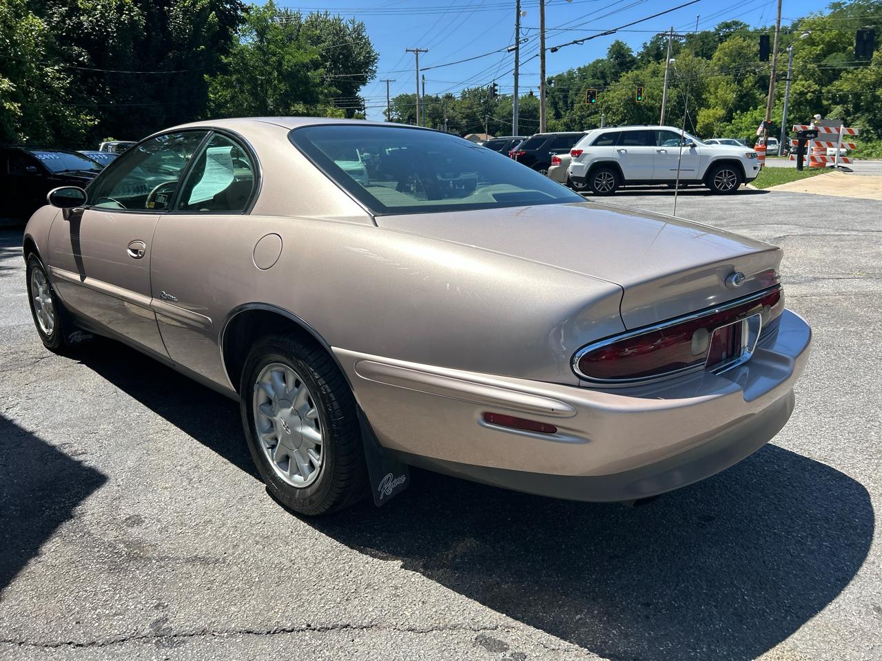 Buick Riviera Coupe 1995