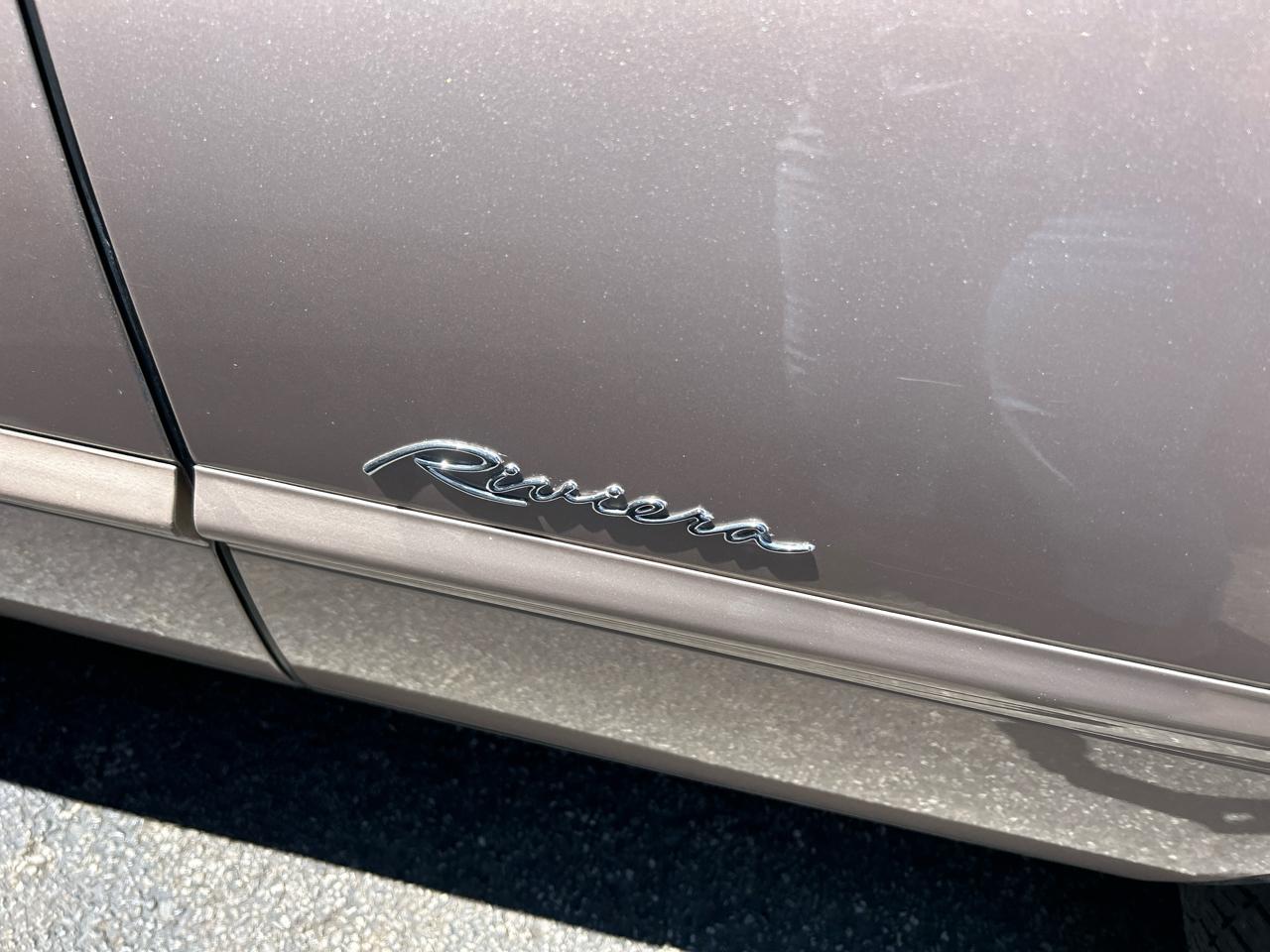 Buick Riviera Coupe 1995