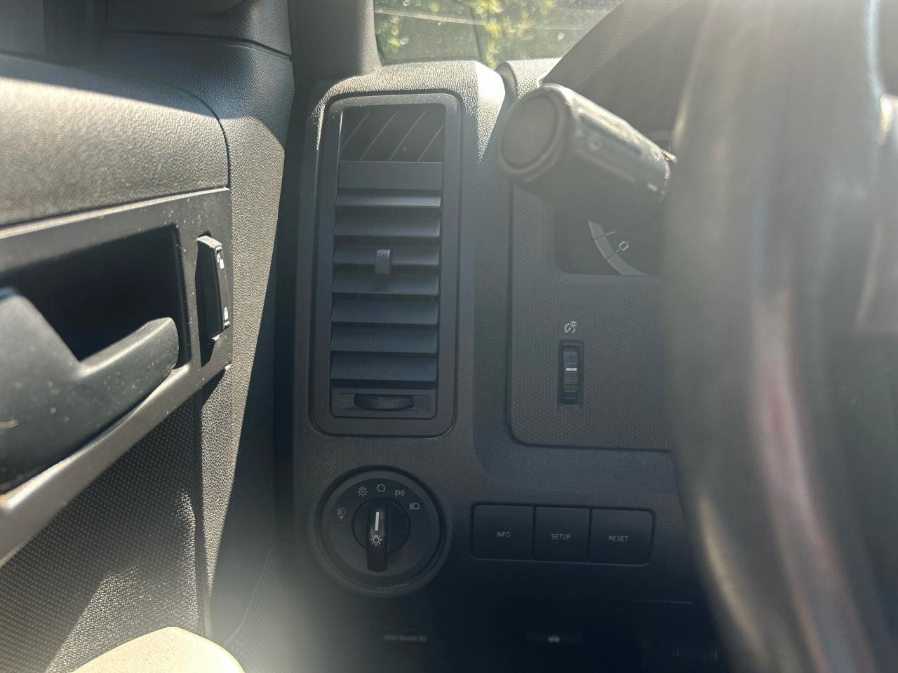 Ford Escape XLT FWD 2012