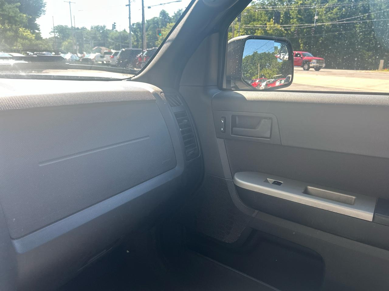 Ford Escape XLT FWD 2012