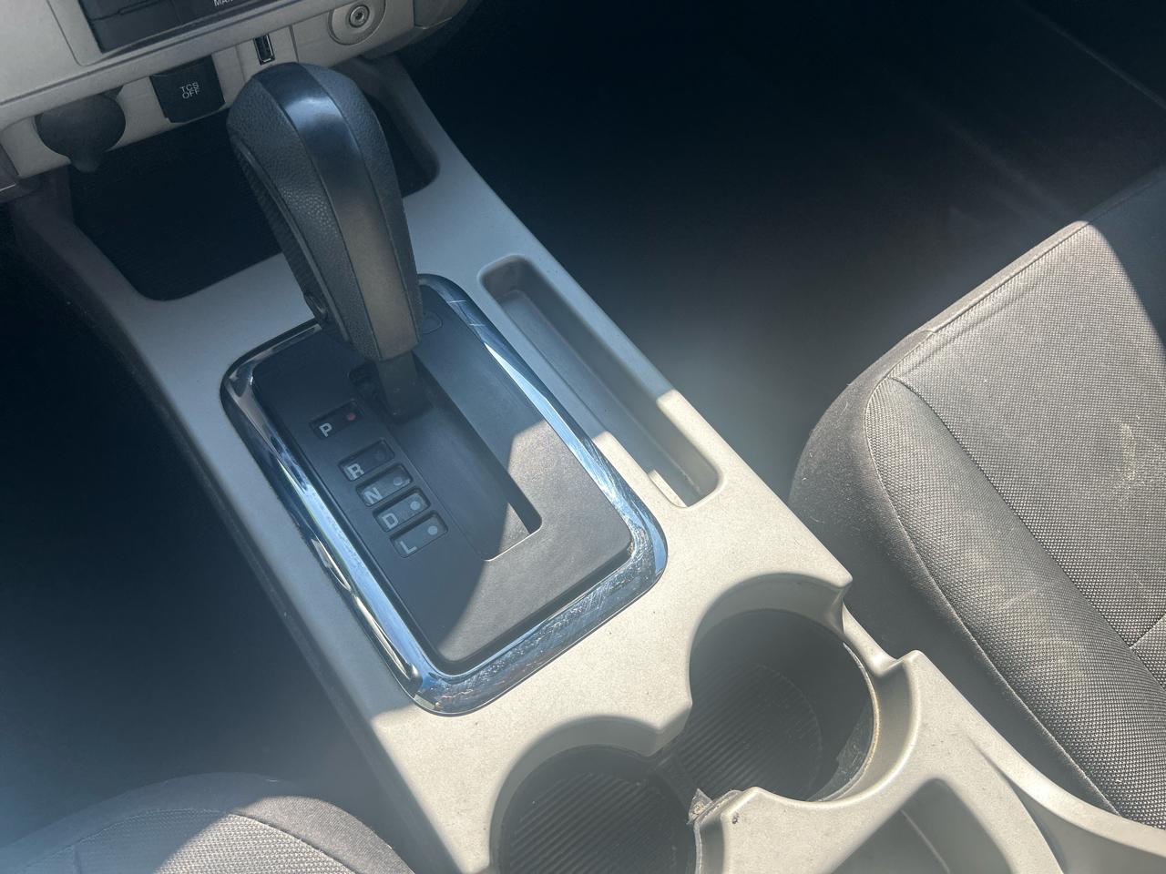 Ford Escape XLT FWD 2012