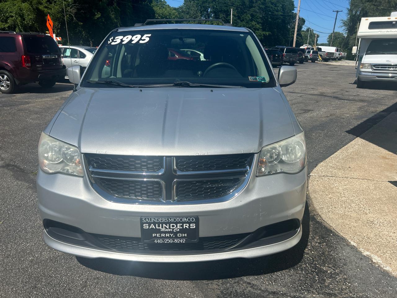 Dodge Grand Caravan SXT 2012