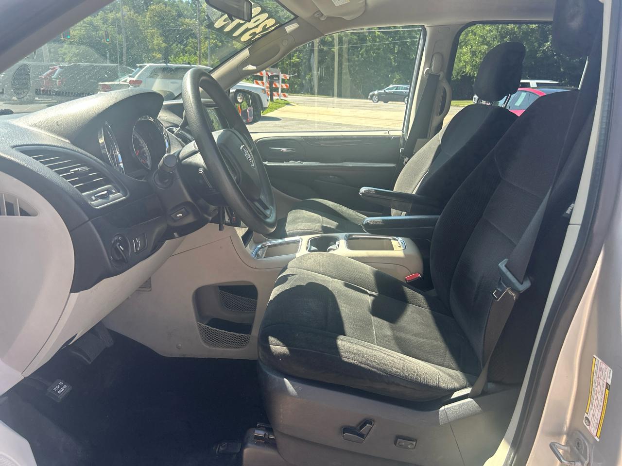 Dodge Grand Caravan SXT 2012