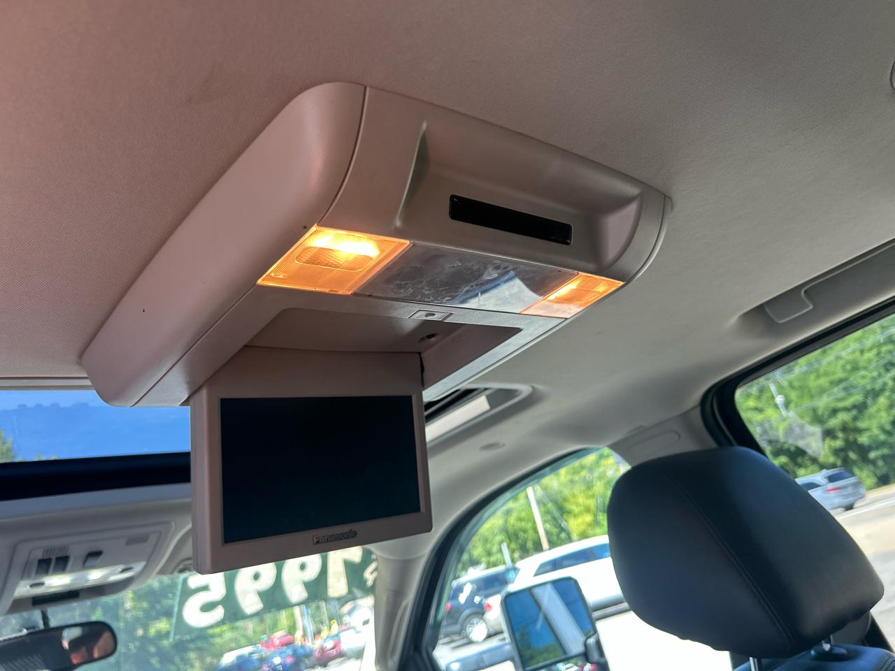 GMC Yukon Denali XL 4WD 2012