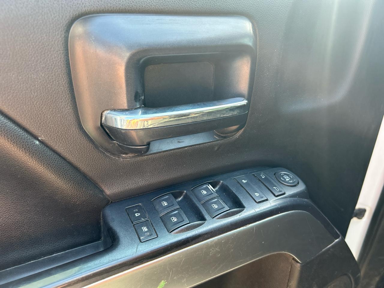 Chevrolet Silverado 2500HD LT Crew Cab Long Box 4WD 2015