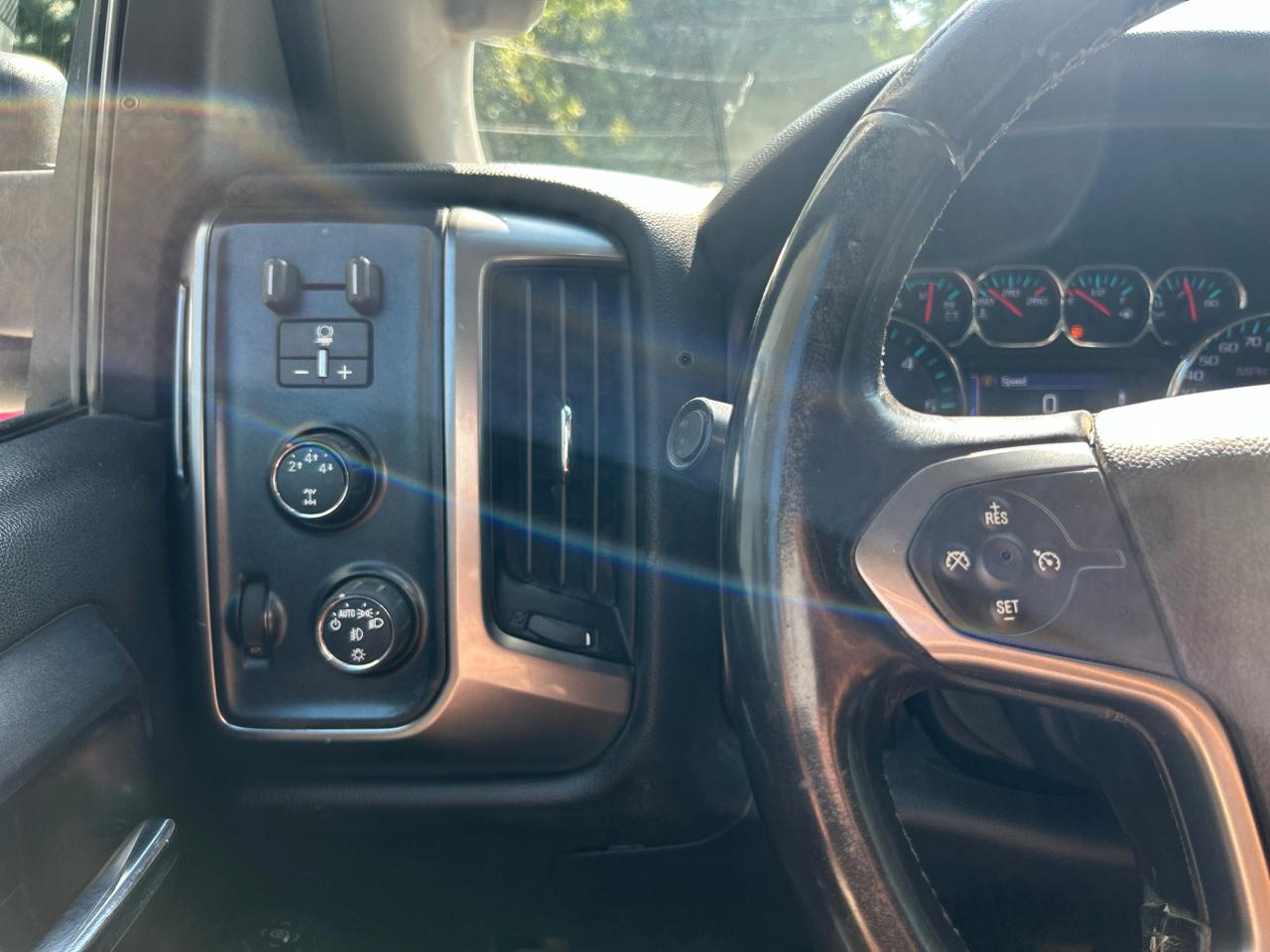 Chevrolet Silverado 2500HD LT Crew Cab Long Box 4WD 2015