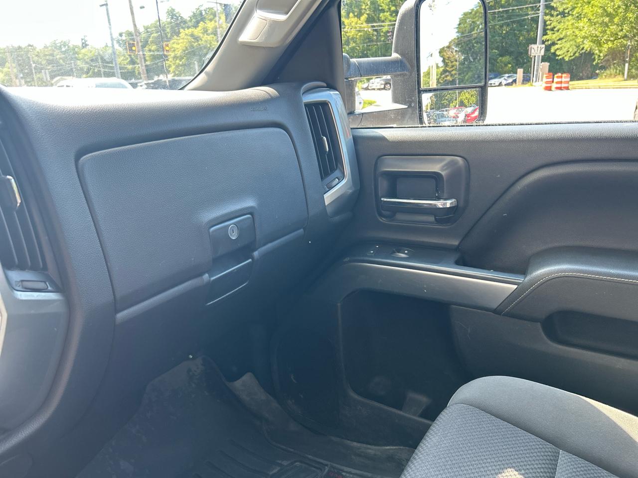 Chevrolet Silverado 2500HD LT Crew Cab Long Box 4WD 2015