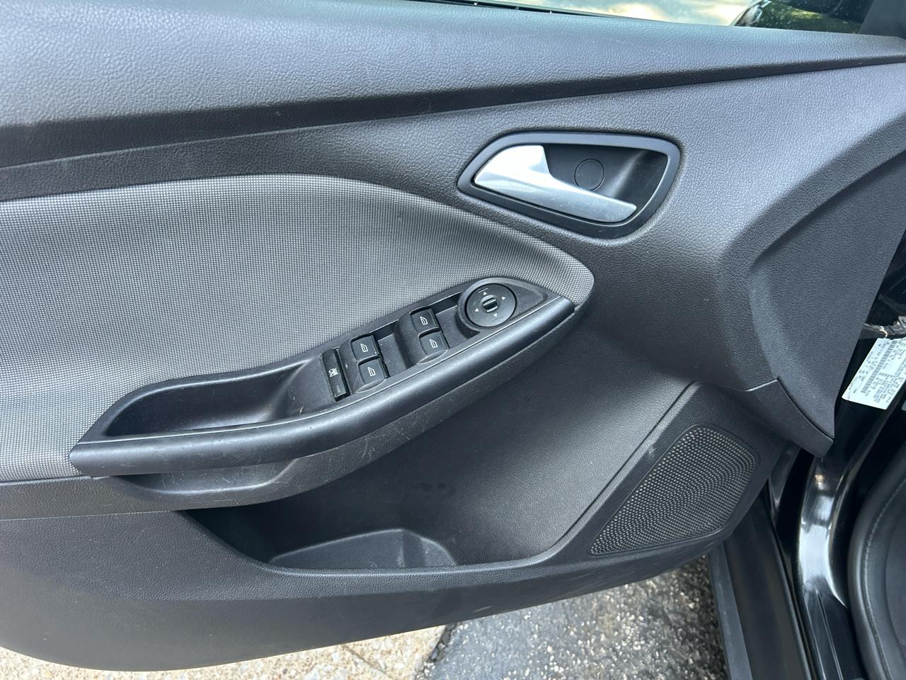 Ford Focus SE Hatch 2013