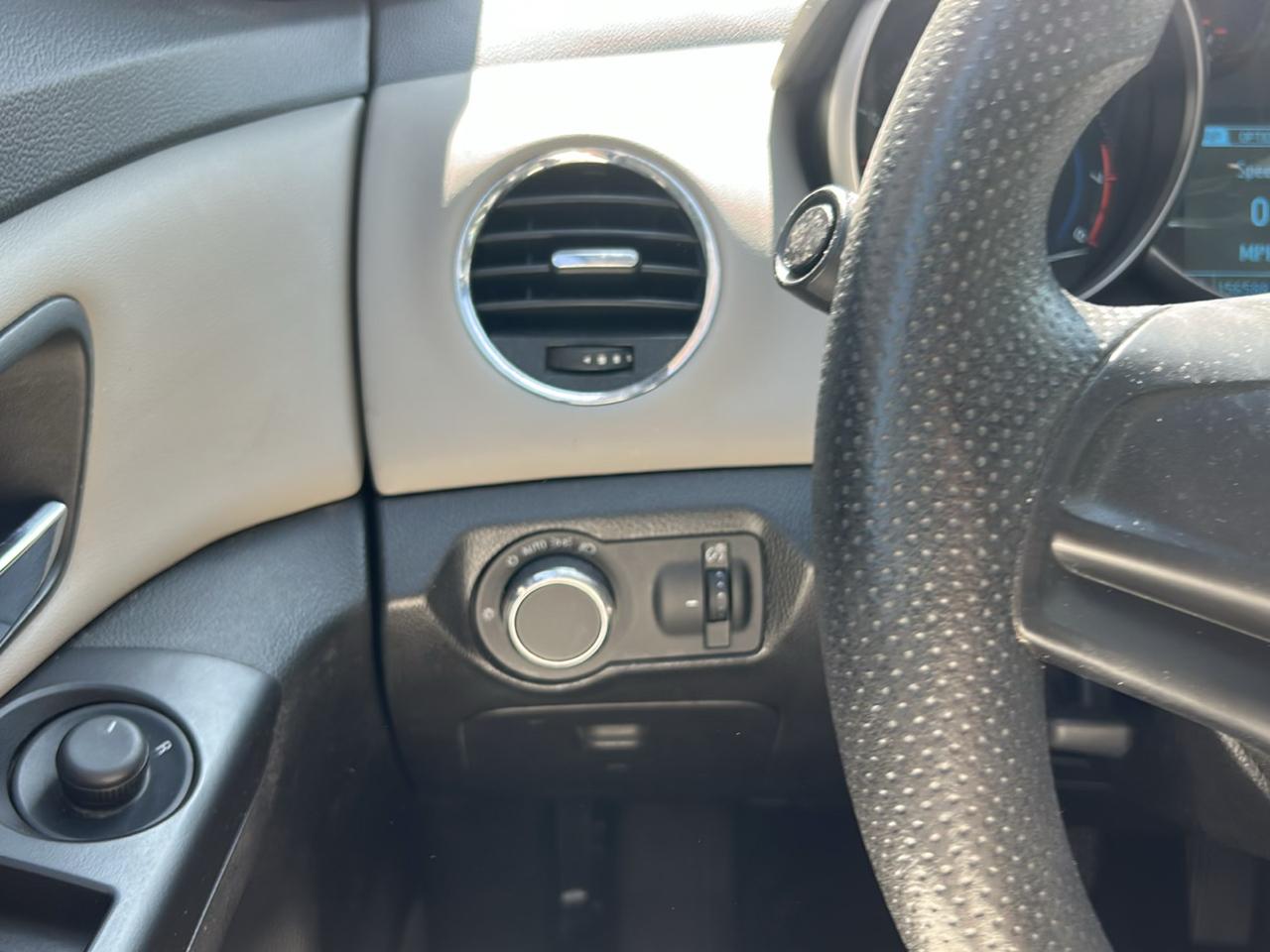 Chevrolet Cruze LS Auto 2014