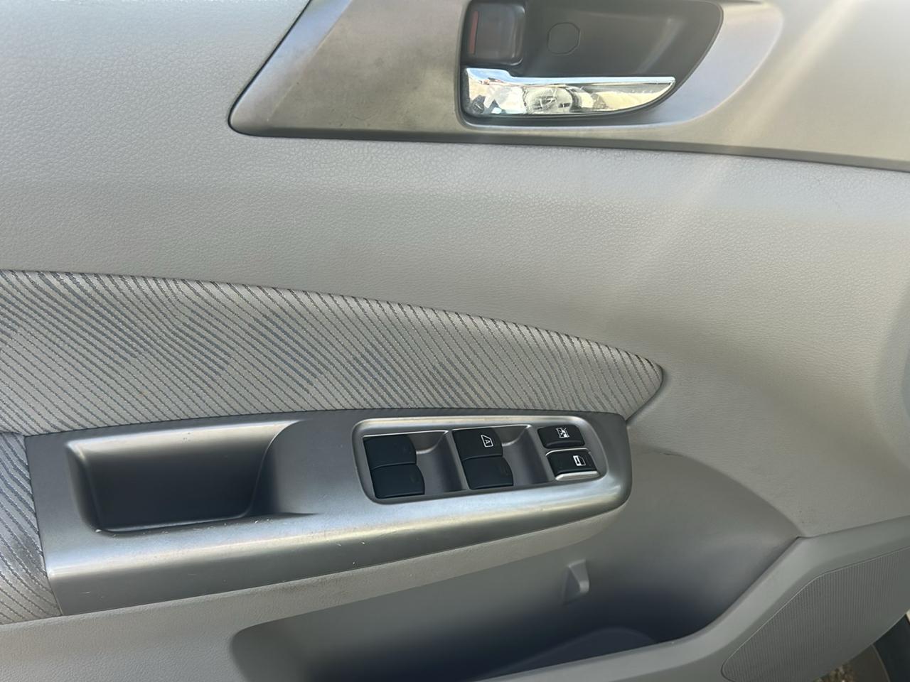 Subaru Forester 2.5X Premium 2010