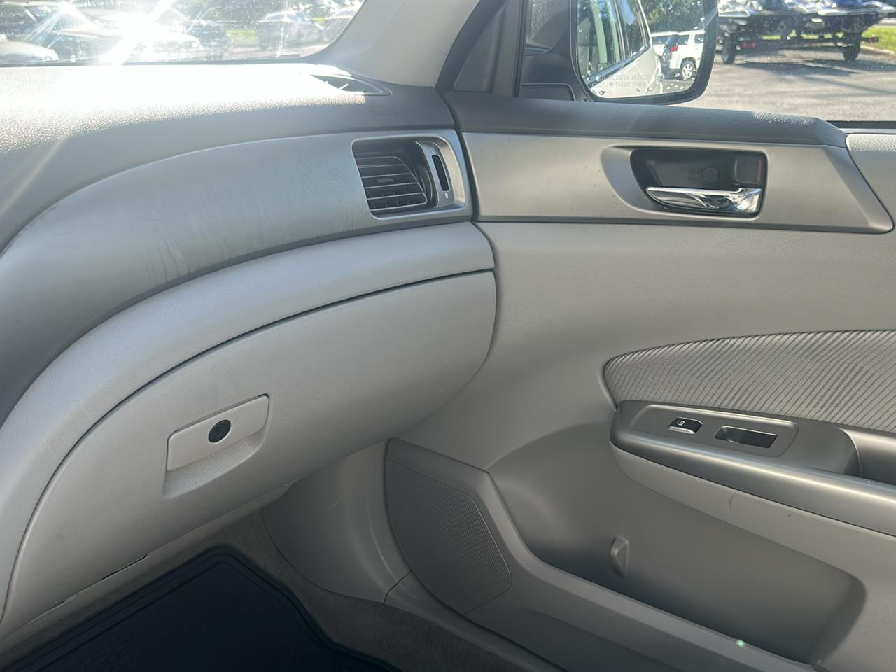 Subaru Forester 2.5X Premium 2010
