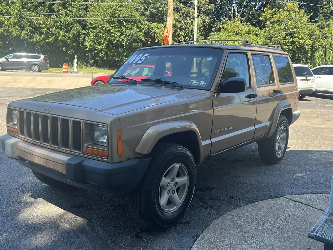 Jeep Cherokee Sport 4-Door 4WD 1999